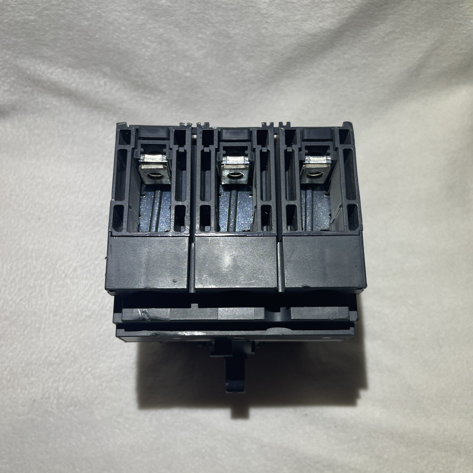 Square D HDF36090 90 A 3 P 600 VAC H Frame PowerPact Molded Case Breaker