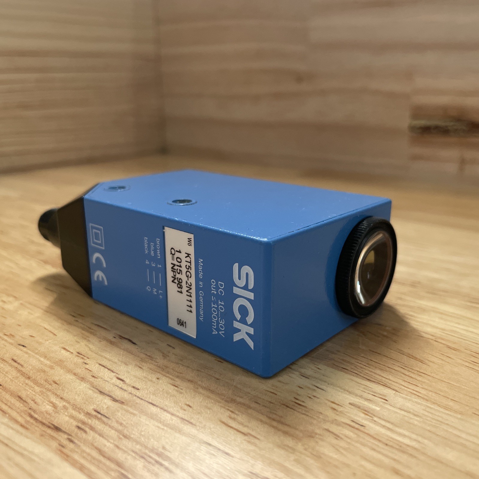 SICK KT5G‑2N1111 Contrast Sensor High‑Precision RGB Detection IP67 Rated New