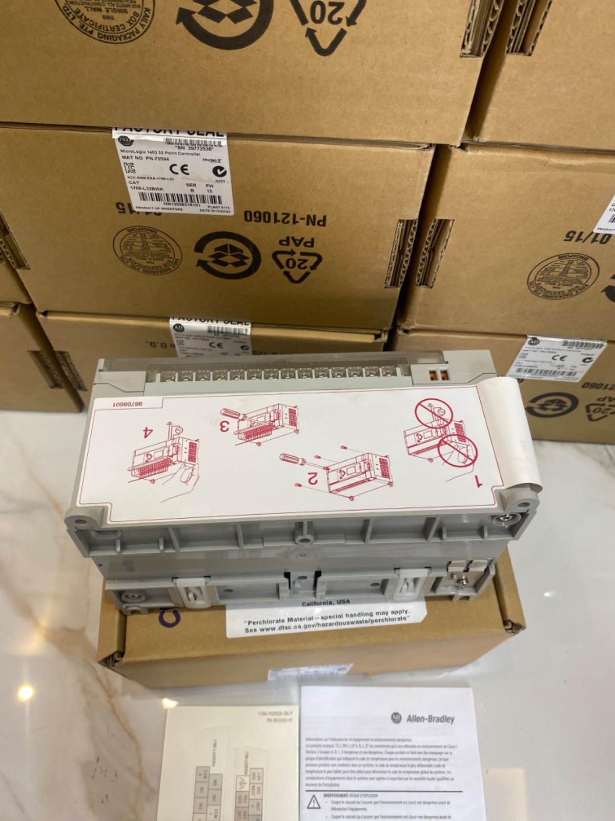 Allen Bradley 1766-L32BWA Ser.B MicroLogix 1400 PLC Processor