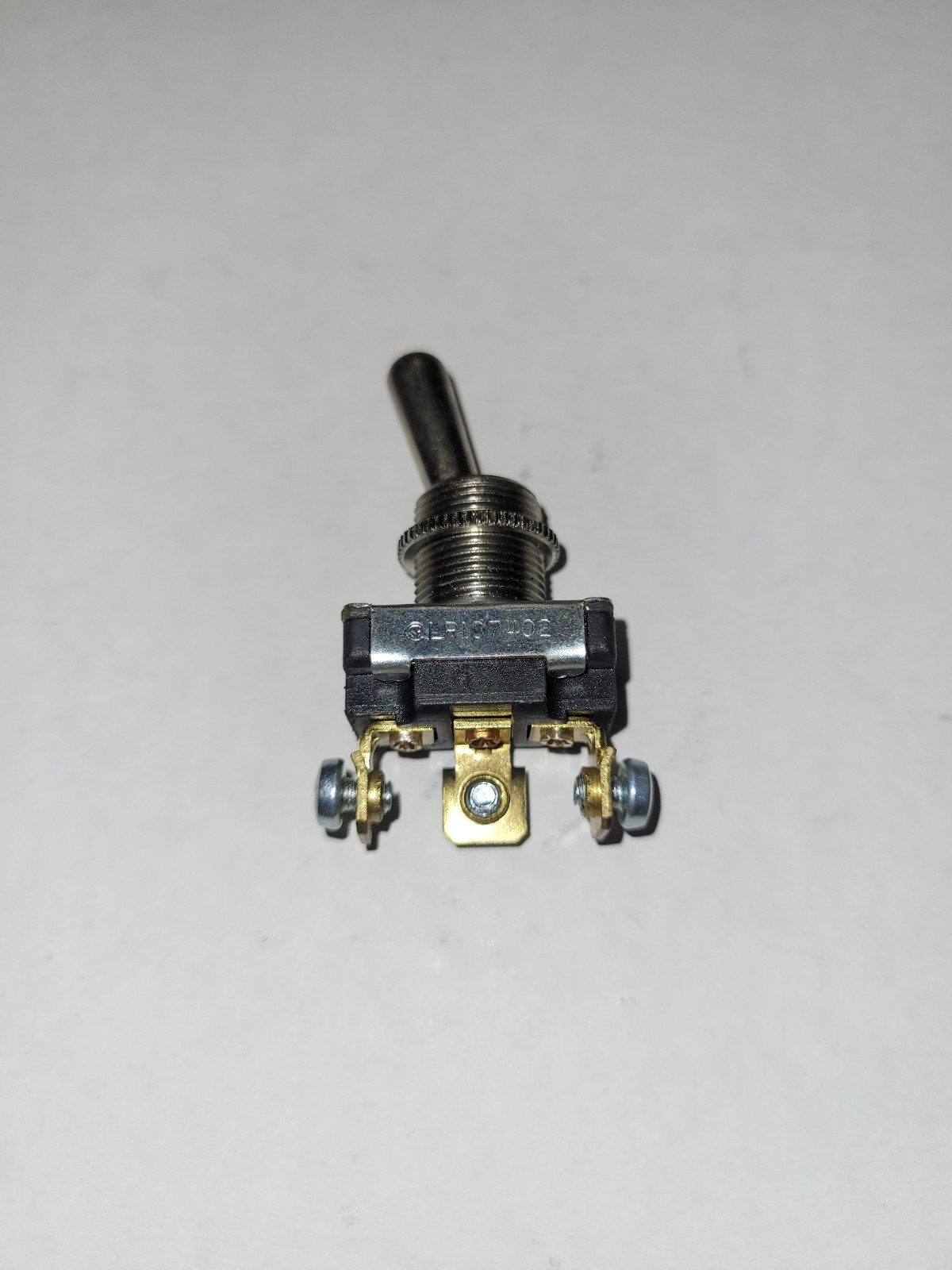 LR107402 Toggle Switch On/Off/On 120vac-6a / 240vac-3a
