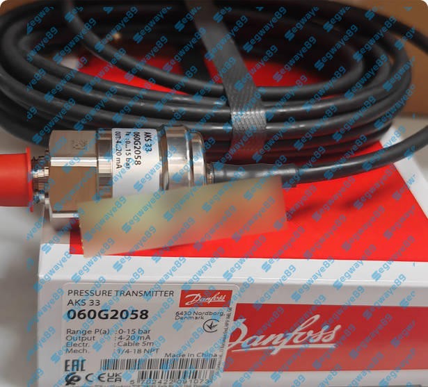 1PCS Danfoss AKS33 060G2058 pressure transmitter New