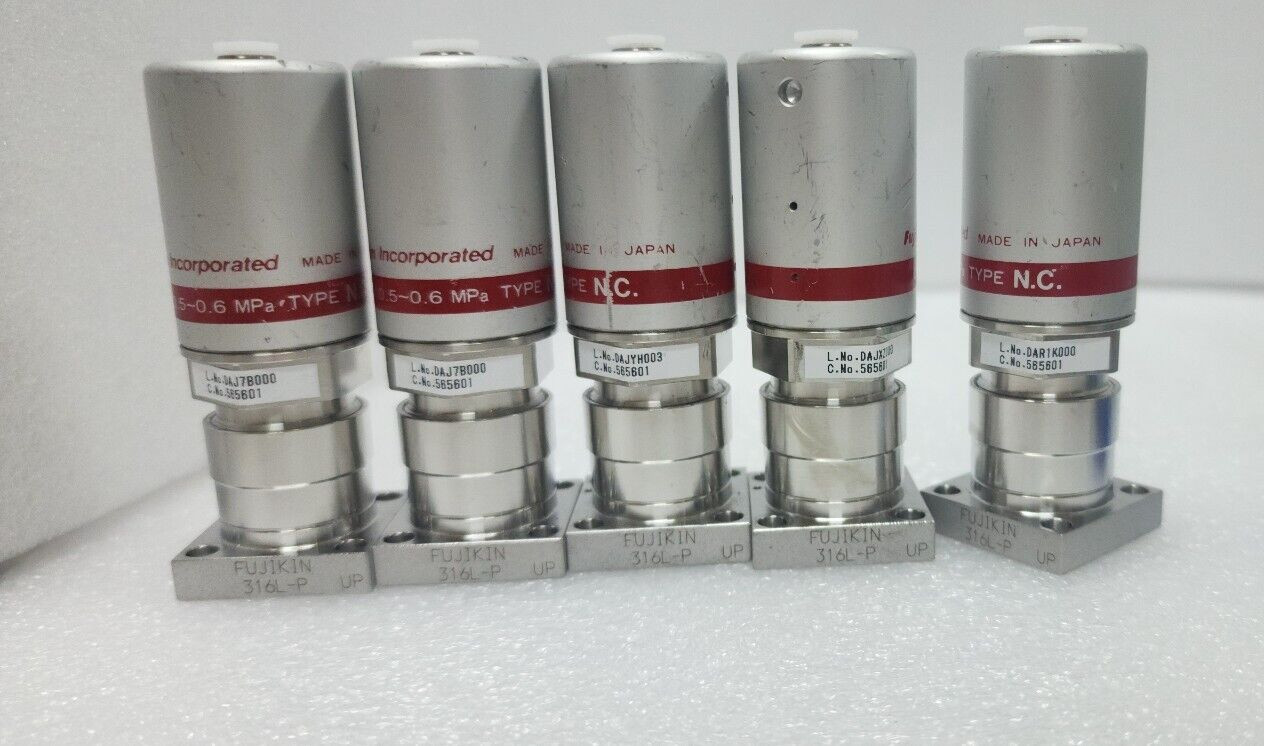 5 Fujikin 0.P 0.5-0.6 MPa, Lam 766-197842-003 Rev B, C No. 565601 NC Valve,96923