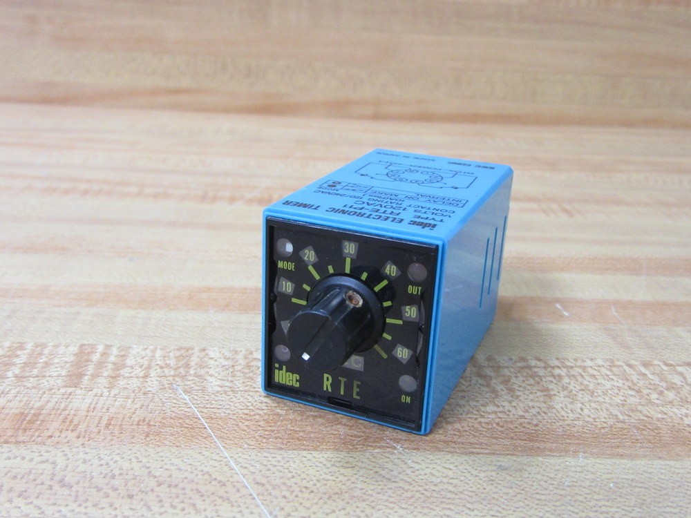 IDEC RTE-P11 Electronic Timer RTEP11 120VAC, Reversible Face Plate