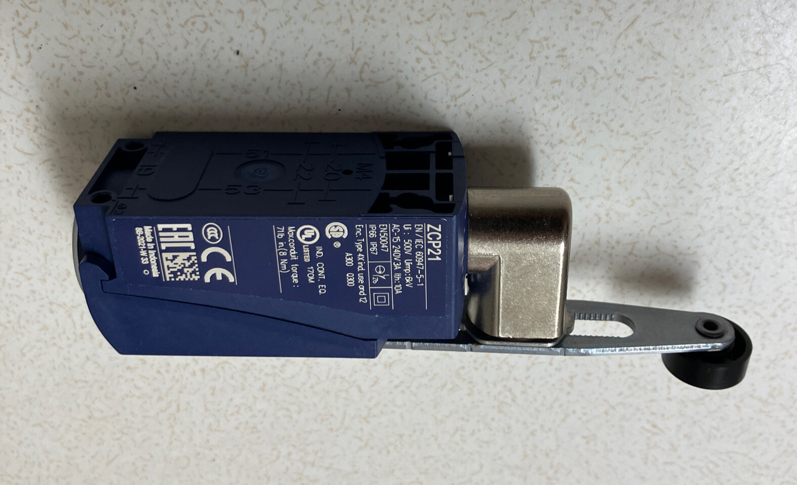 LIMIT Switch ZCY45 Telemecanique XCKP2145G11 Adjustable ROTARY LEVER shps frm US
