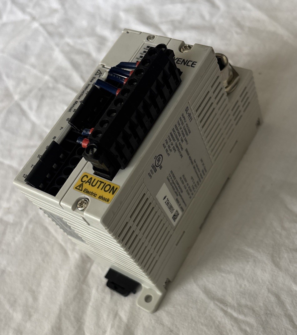 Keyence SL-R11 Safety Control Unit 24V 150mA – Warranty & Free Shipping