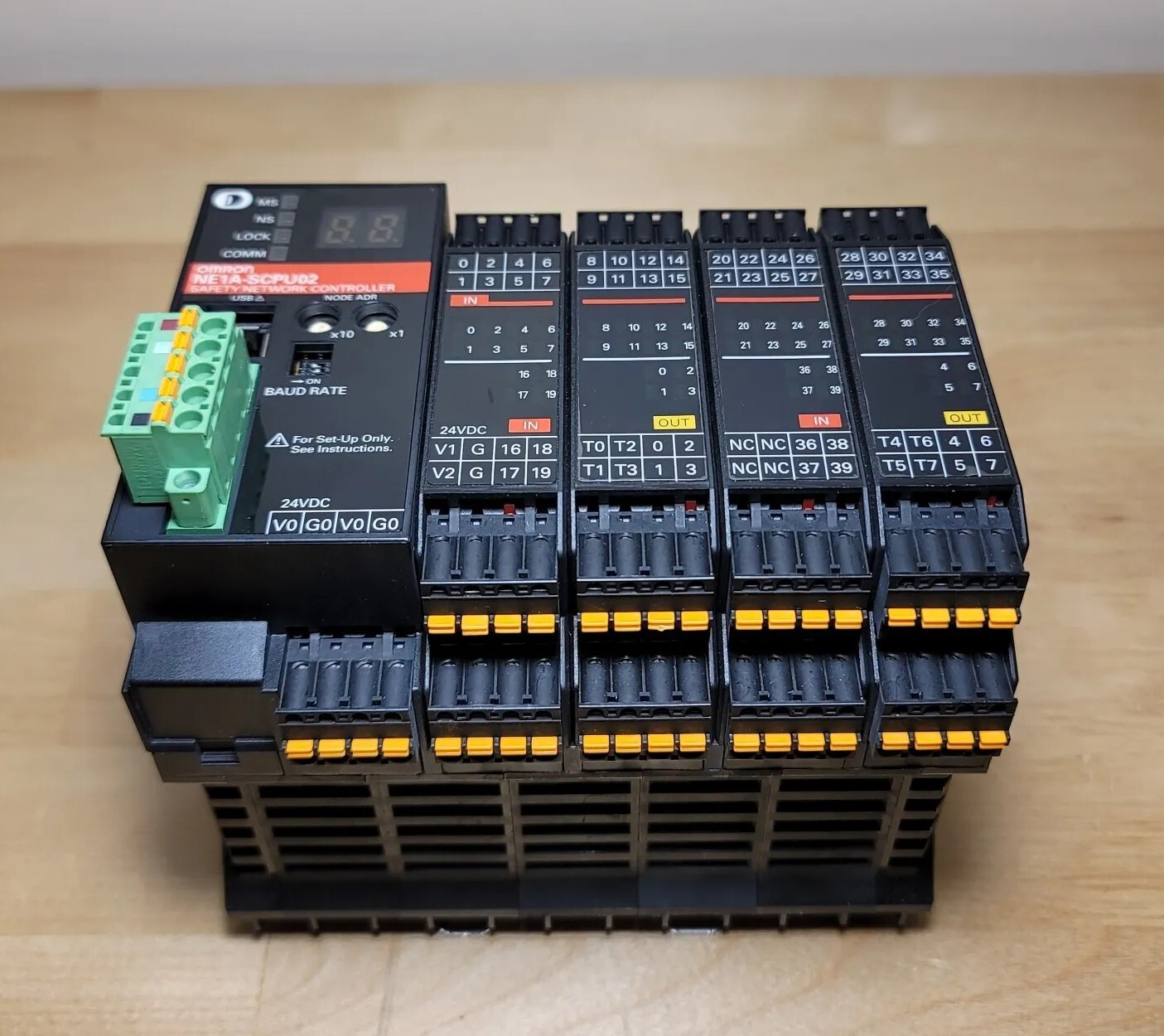 Omron NE1A-SCPU02 Safety Network Controller 24VDC 40 Inputs 8 Outputs