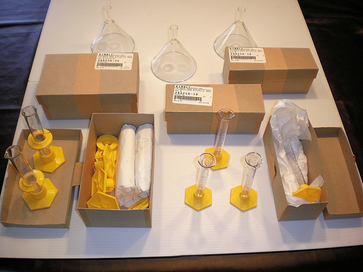 31 piece Kimax Kimble 10ml 25ml Graduated Cylinder 100ml Funnel Lot Lab Glass