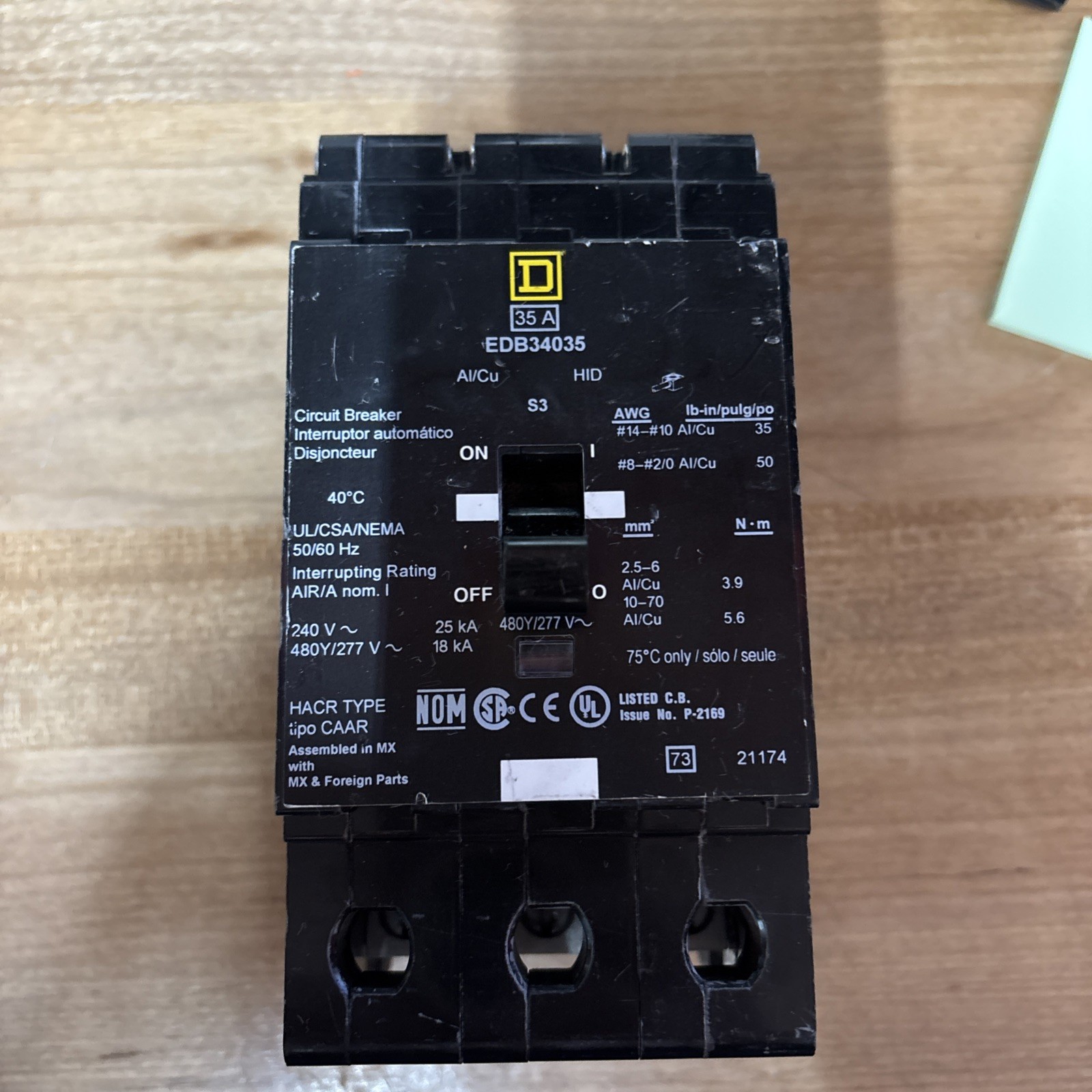 SQUARE D 35 AMP BOLT-ON CIRCUIT BREAKER 3 POLE 480Y/277 VAC EDB34035