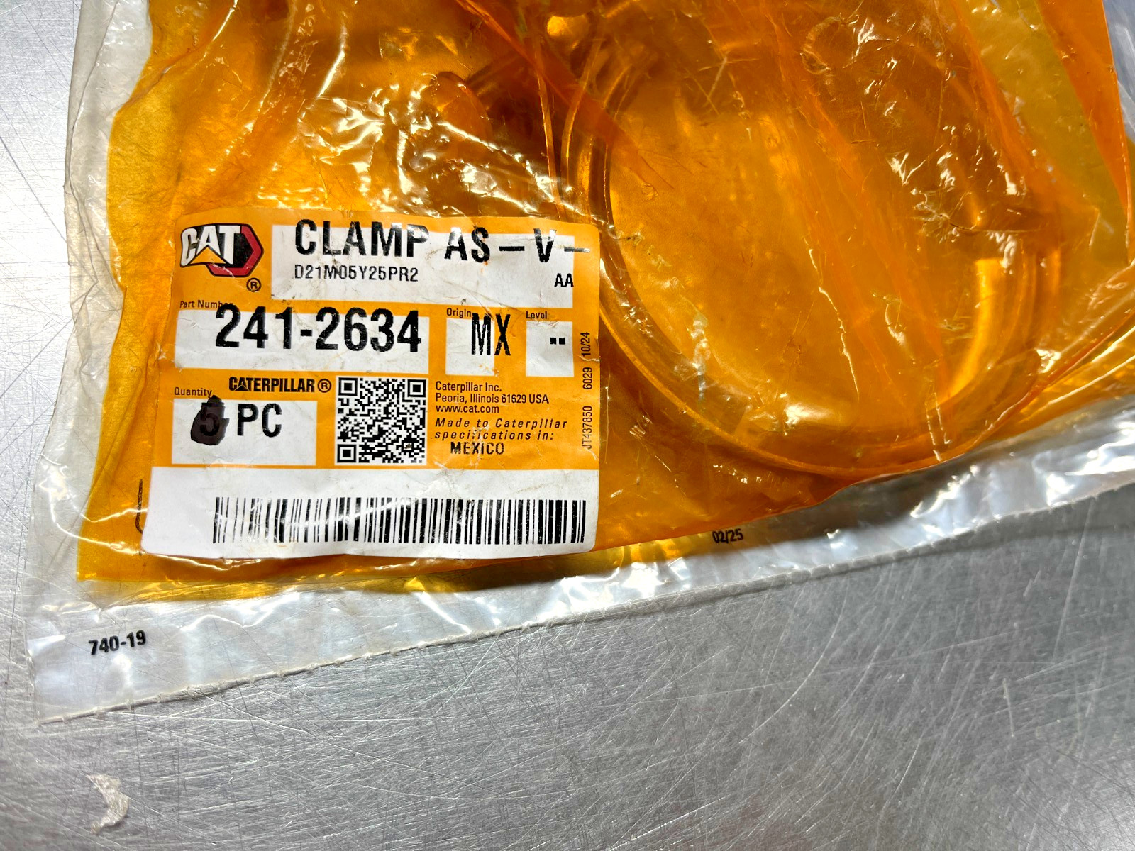241-2634 Genuine OEM CAT CLAMP Caterpillar 2412634