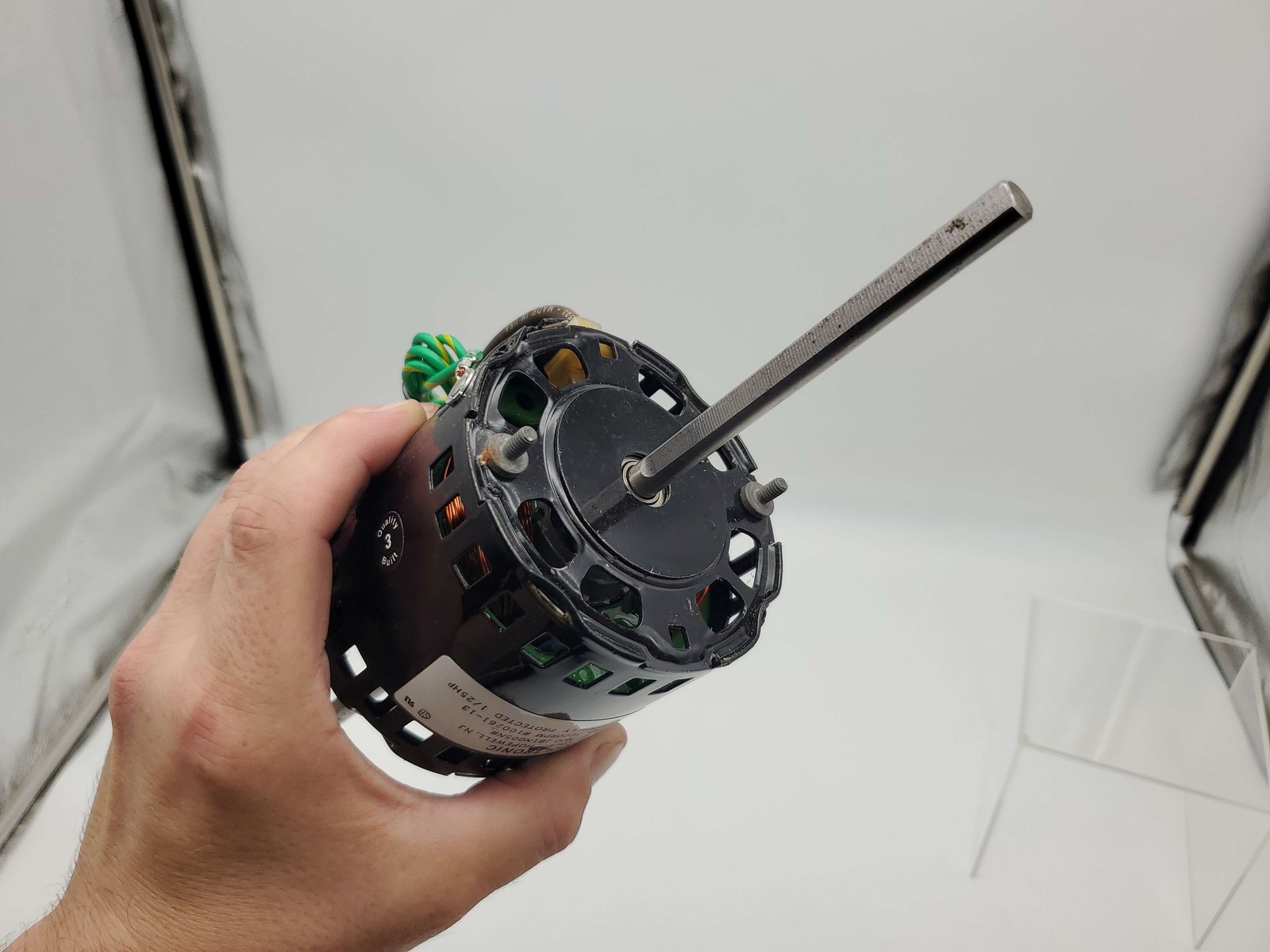 Kooltronic JB1N005N 1/25HP Motor 1.4A 115V 3000 RPM 2x 0.32″ D 3.82″ L Shaft