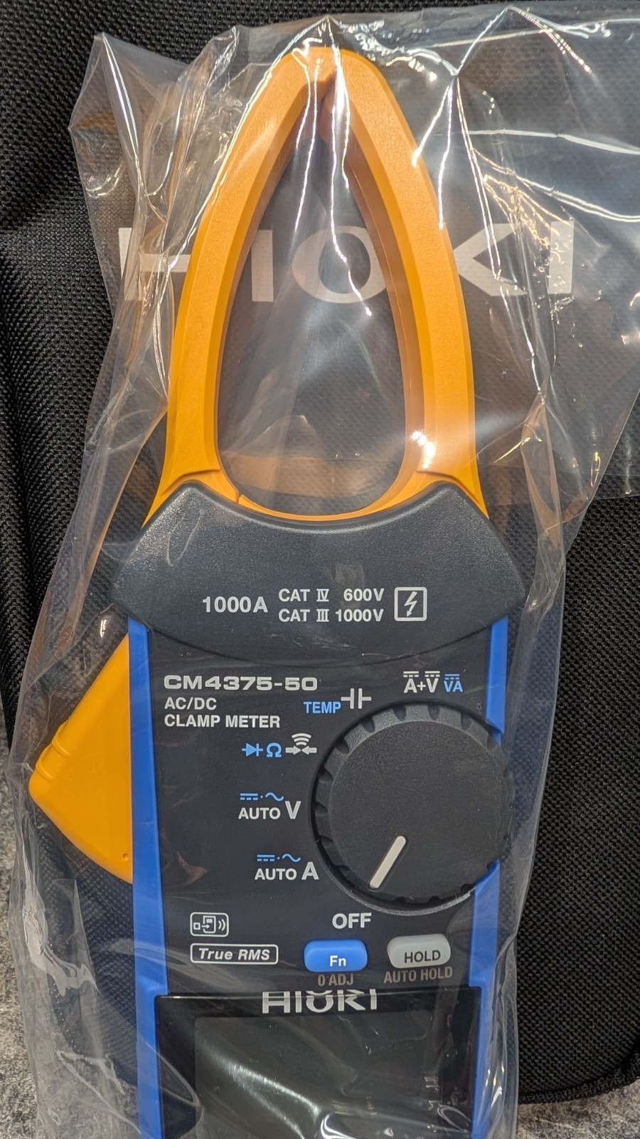 HIOKI CM4375-90 AC/DC Clamp Meter 1000A True RMS w/Wireless Z3210 Adapter Kit