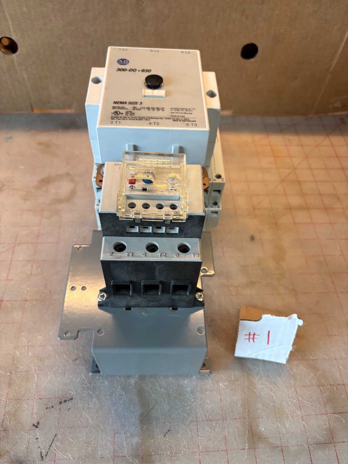 USED ALLEN BRADLEY 300-D0*930 CONTACTOR Motor starter W/ OVERLOAD, Mounting Brkt