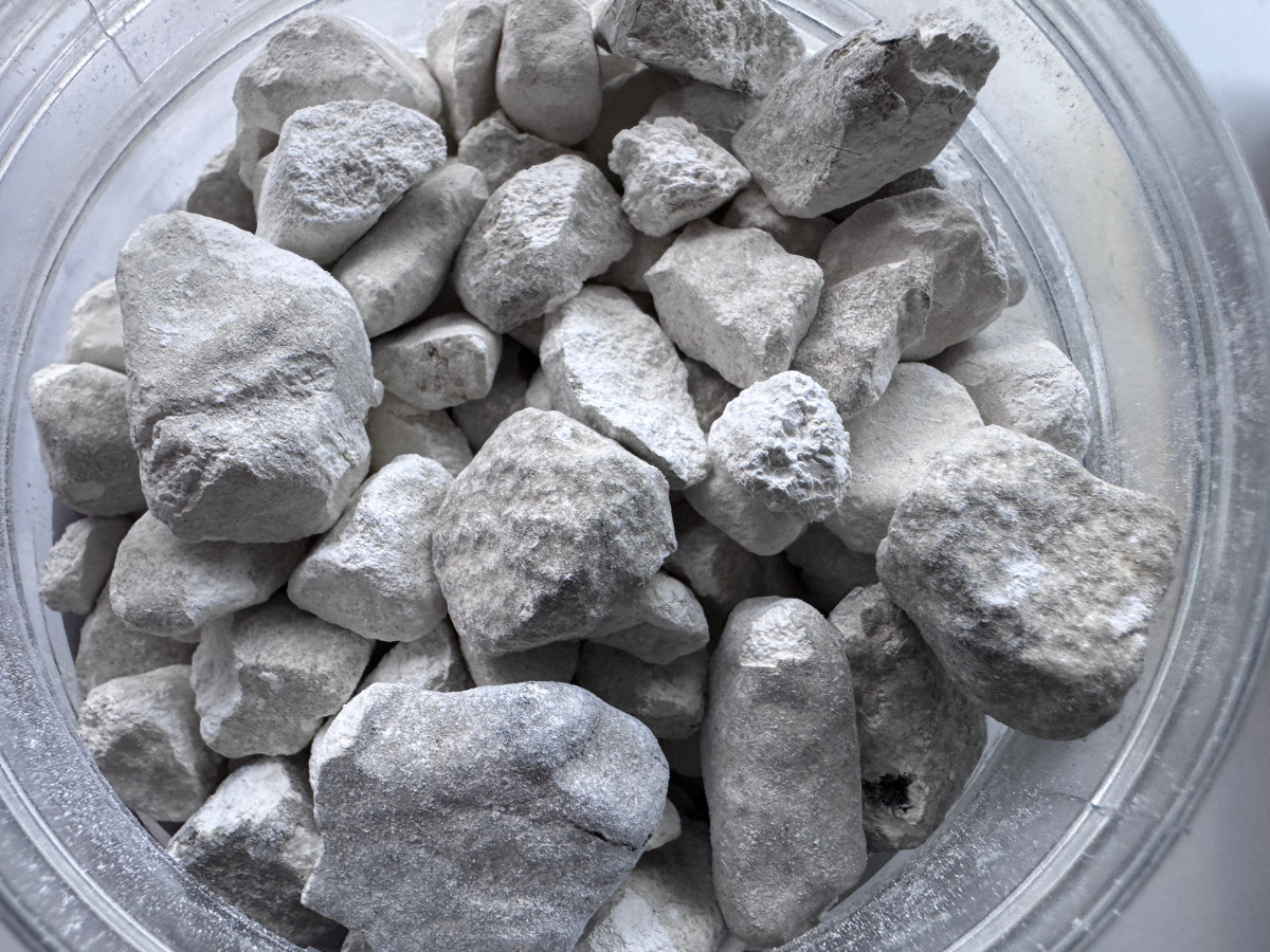 Quicklime Cobbles – High Calcium – 50LB Bag