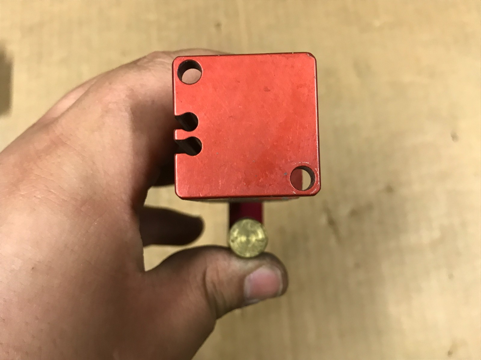 De-Sta-Co Model 8115 – Pneumatic Swing Clamp