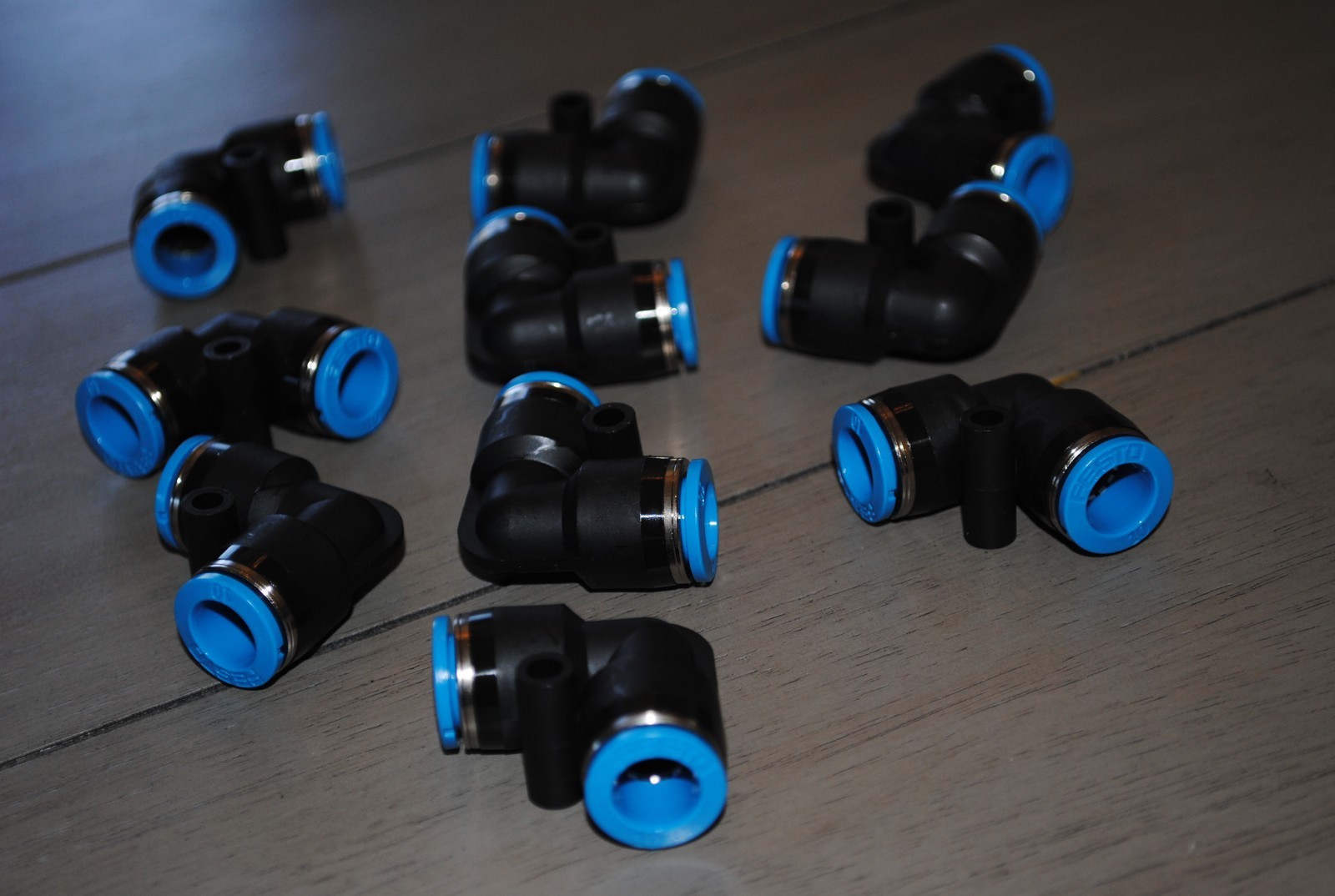 BAG OF 10 Festo QSL-10 Push-In L-Connector 10mm NOS OPEN PACKAGE FREE SHIPPING
