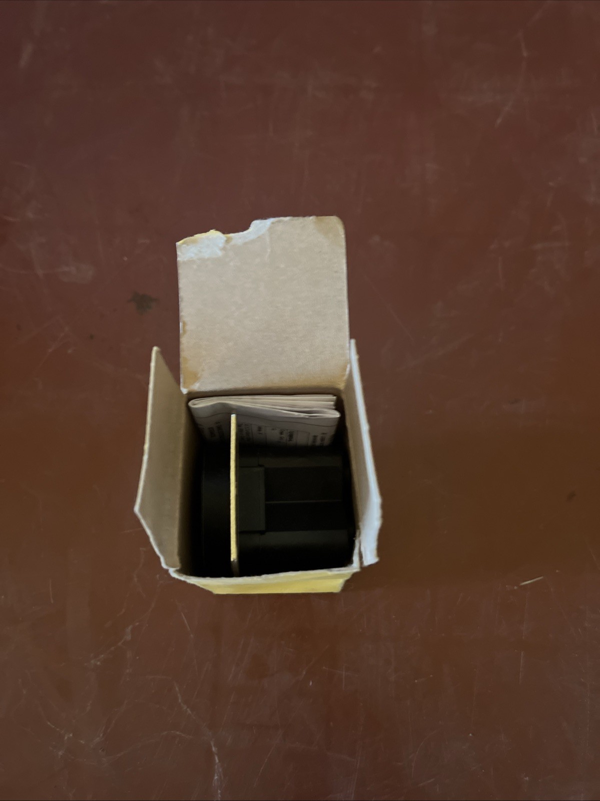 Hubbell HBL9330 Flush Mount Receptacle Black