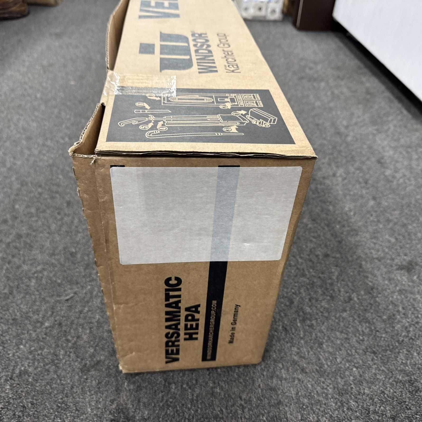 KARCHER WINDSOR Versamatic® HEPA 14 1.012-606.0 Upright Commercial Vacuum