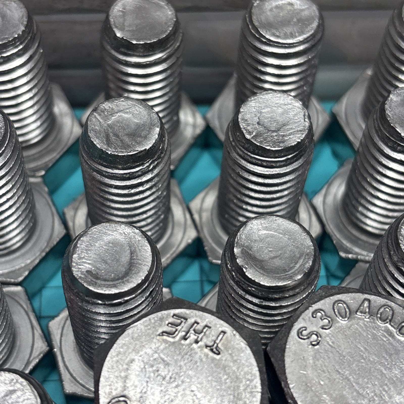 7- 5/8-11 x 1-1/4″ Stainless Steel Screw, Bolts Hex Head, Grade 18-8 Full Thread