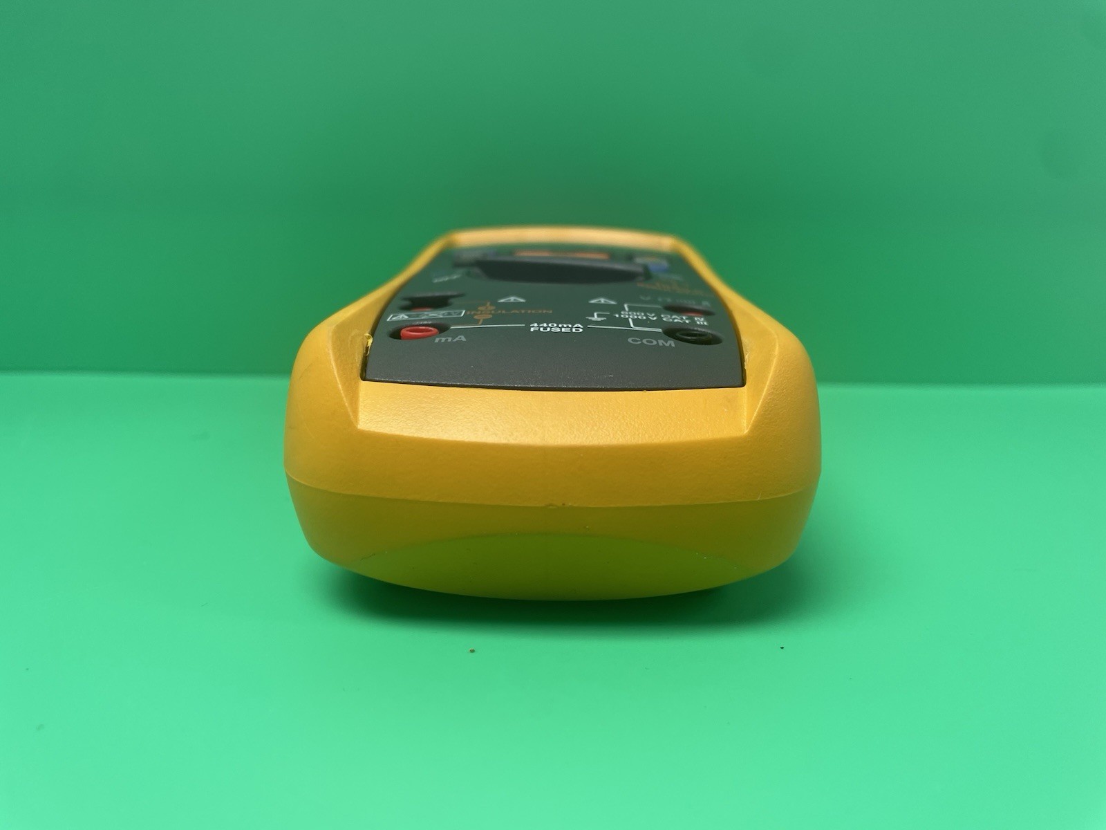Fluke 1587 FC Insulation Multimeter with Case NEEDS Leads