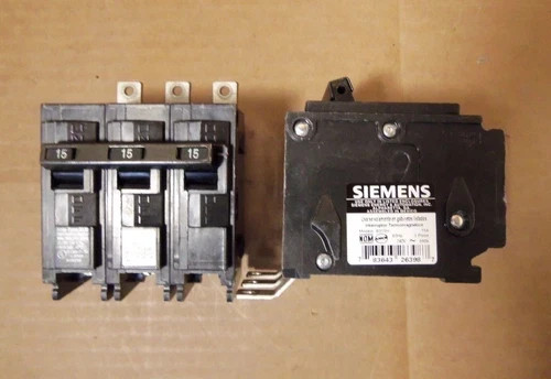 1 Siemens B315H BLH 3 Pole 15 Amp 240V 22 AIC Circuit Breaker