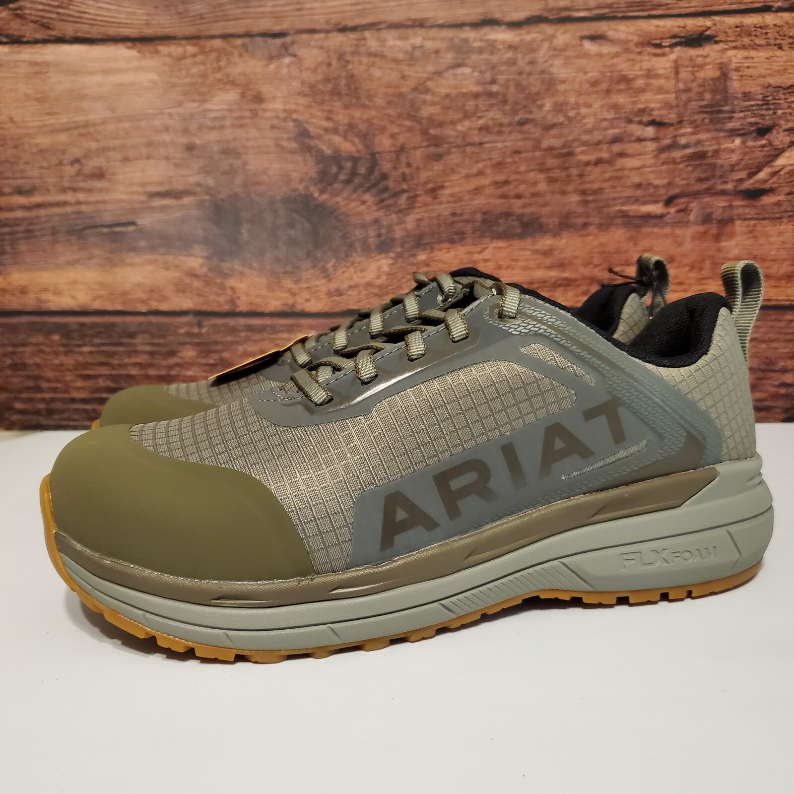 ARIAT Women’s Outpace Composite Toe Work Safety Shoes Willow 7 B Medium