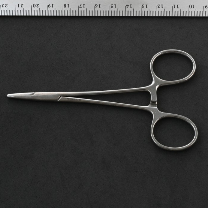 Integra Jarit 120-118 Webster Needle Holder 4 1/2 in Smooth Jaws Surgical