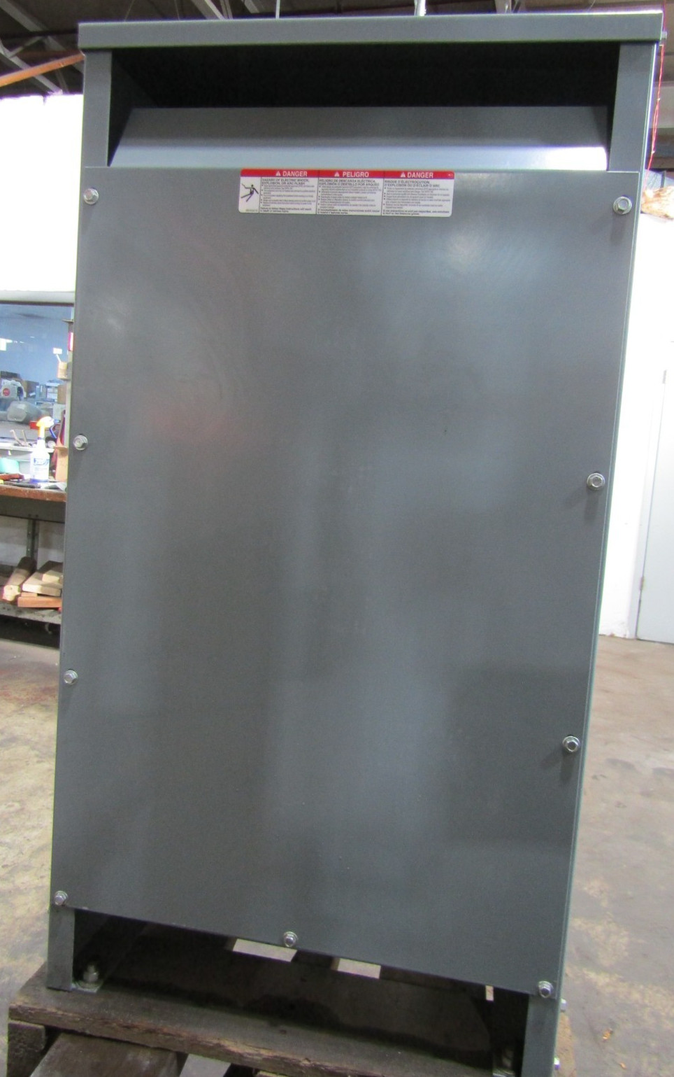 😏 NEW SQUARE D 37.5 kVA TRANSFORMER 480/240 VAC HI 240/120 VAC LO 1∅ EE37S3H