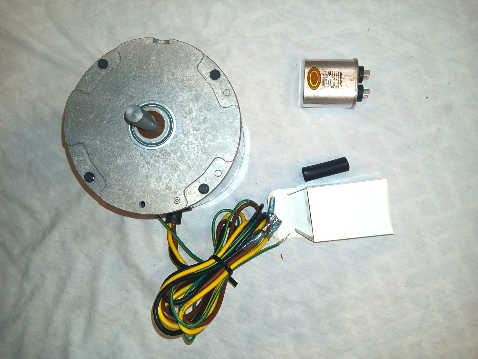1/5 HP 825 RPM Condenser Fan Motor 208-230V Replaces Carrier HC37GE210 Capacitor