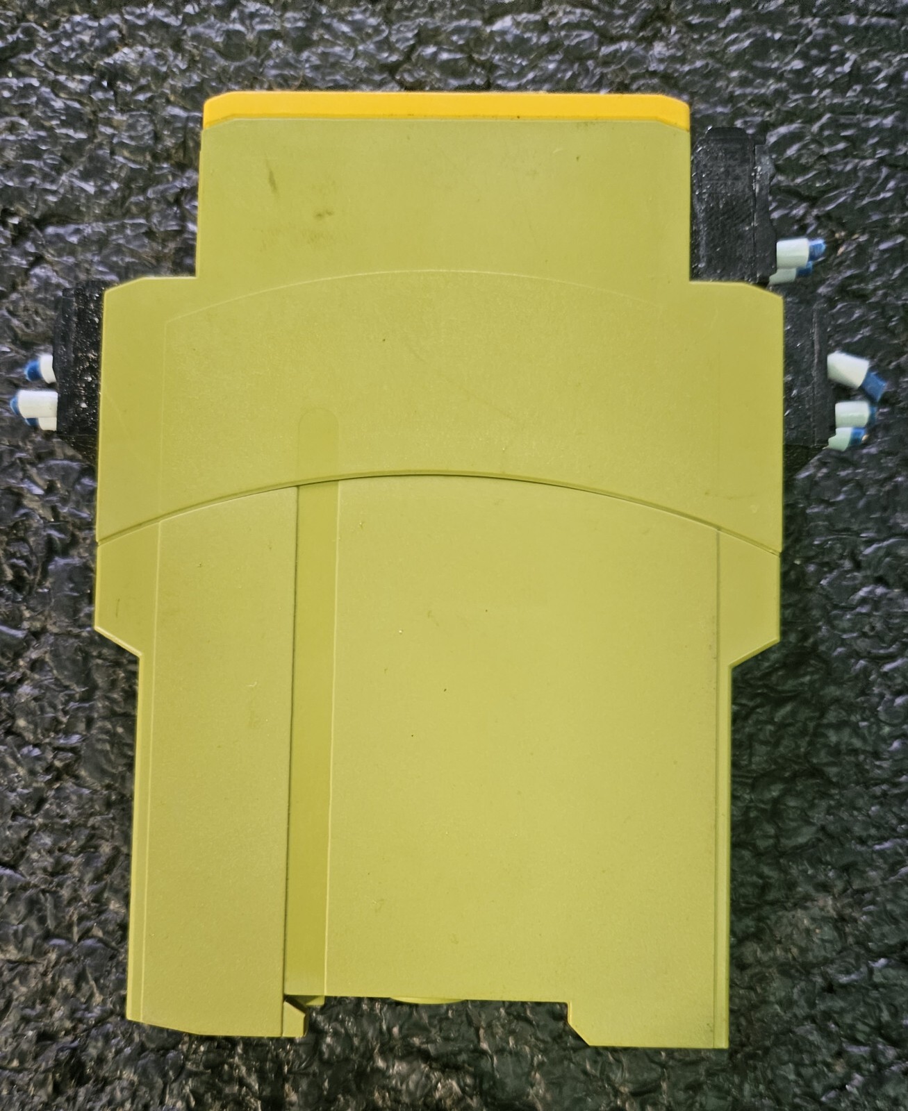 Pilz Pze X4VP C 1/24VDC 4n/0 Fix Id No. :787581