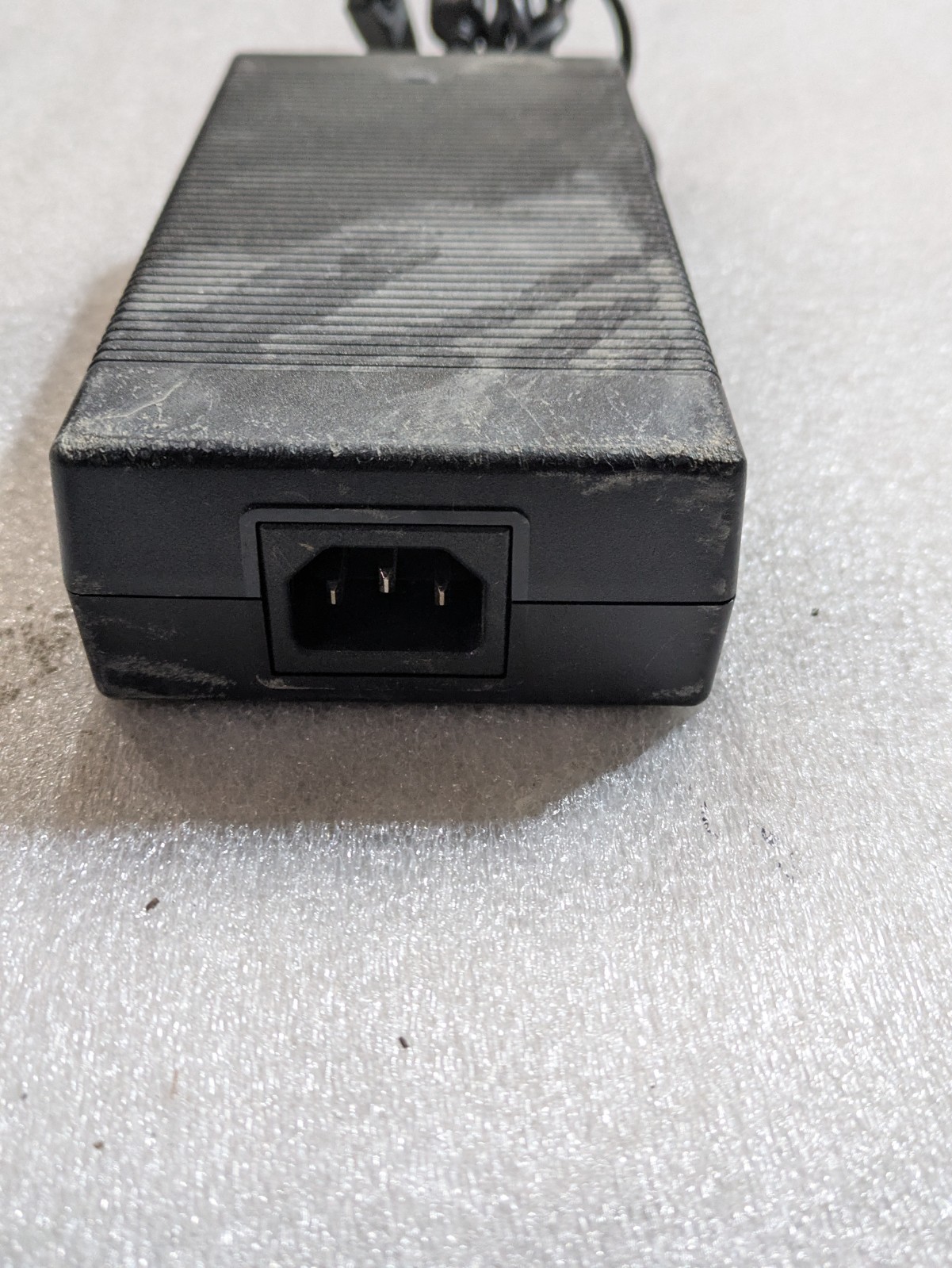 DELTA POWER SUPPLY DPS-180AB-21 100V-240V 3A-1.5A 50/60HZ