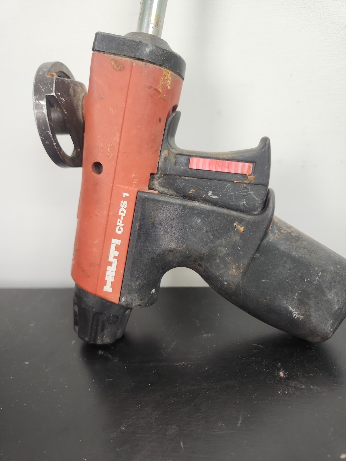 Hilti CF-DS1 Deluxe Foam Dispenser Gun Insulating Sealant Professional Tool Q2