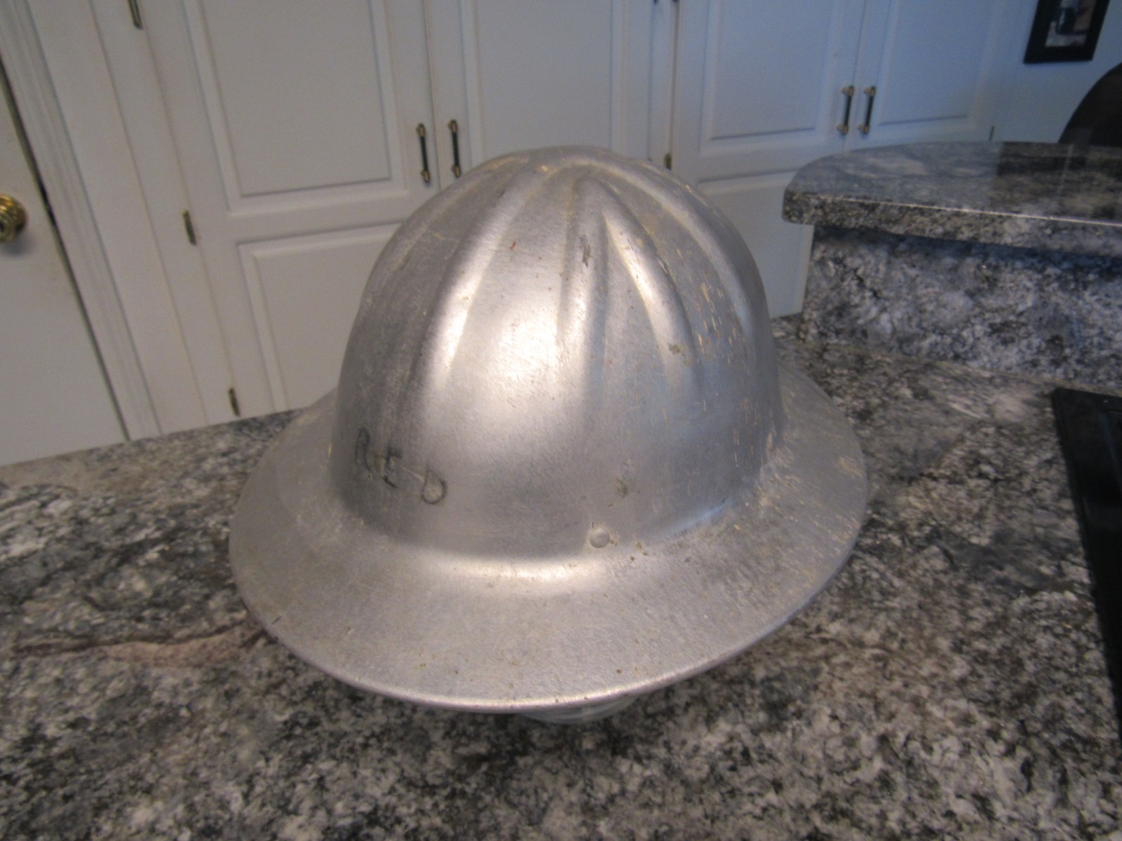 Vintage Willson Full Brim Aluminum Hard Hat – Style No. 31STH Super-Tough
