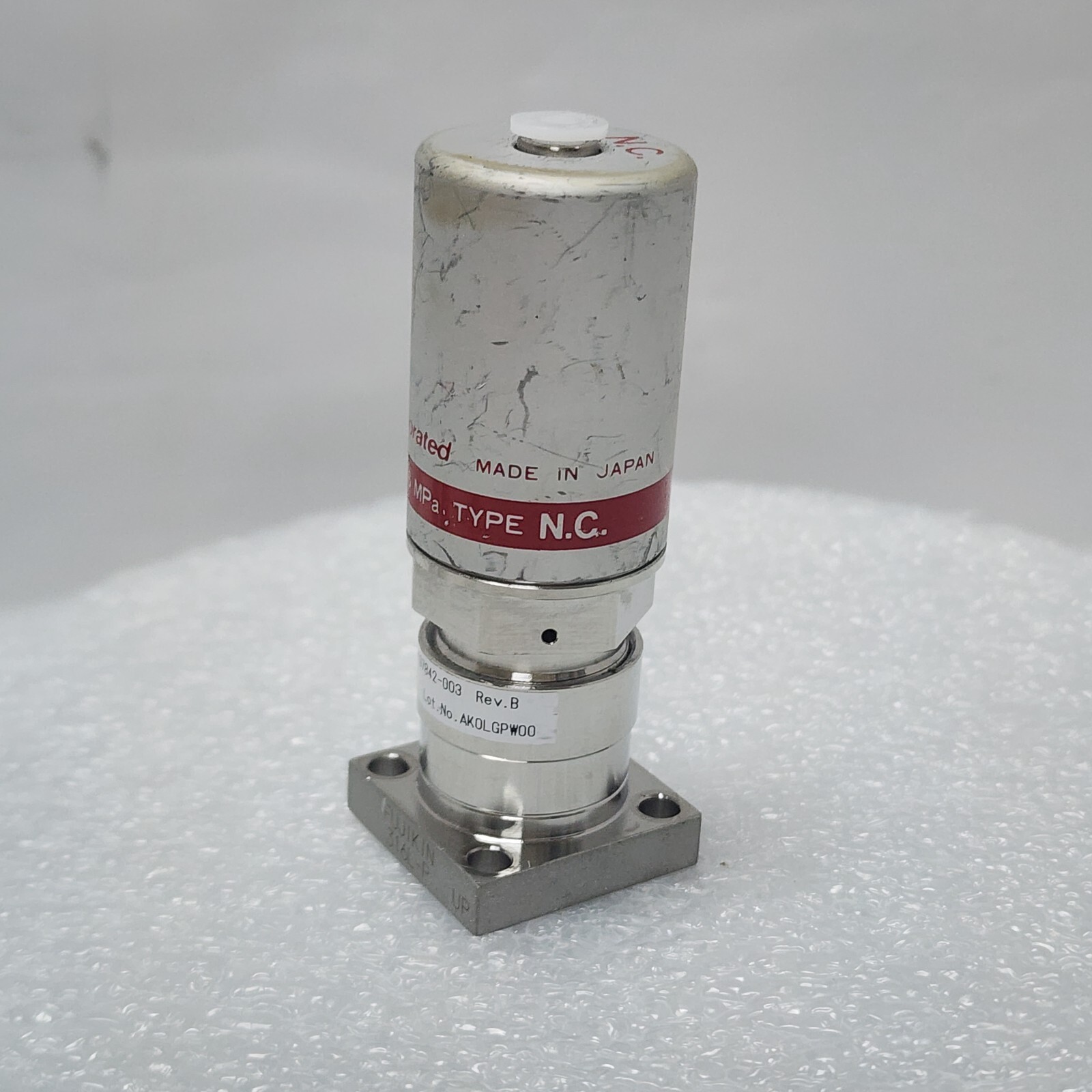 Fujikin 0.P. 0.5-0.6 MPa, Lam 766-197842-003 Rev B Type N.C. Valve, Jp,_96969