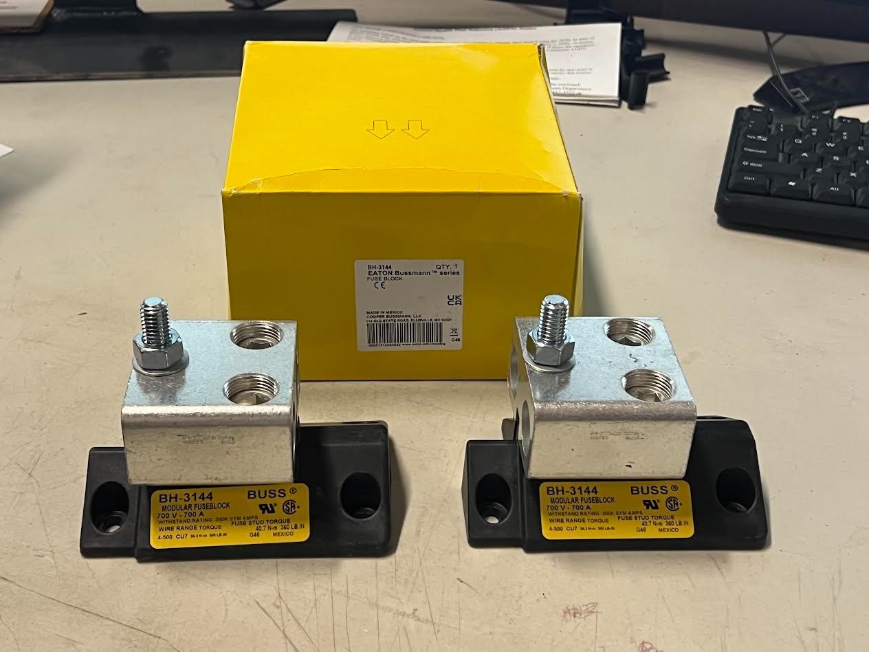Eaton BH-3144 Modular Fuse Block 0-700A 0-1200V High temp. thermoplastic New NIB
