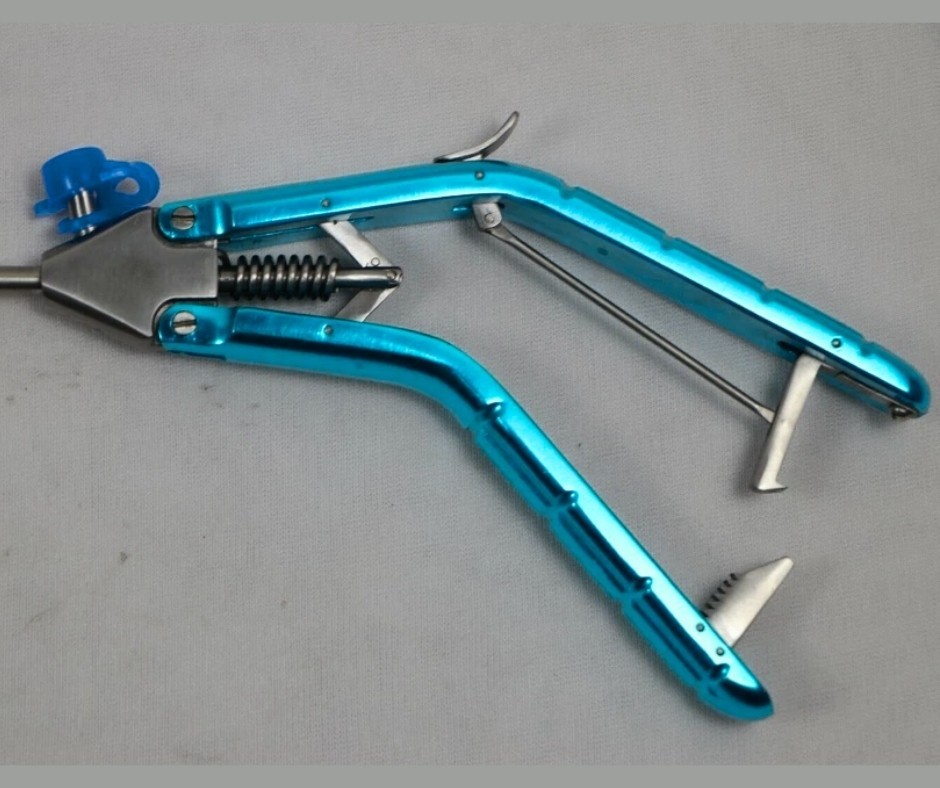 1PCS Laparoscopic Store Type Needle Holder Curved Jaw With Washer Instruments CE