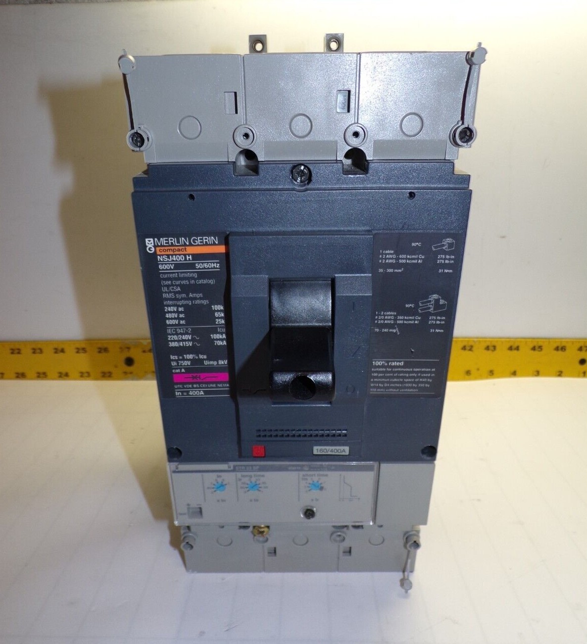 MERLIN GERIN 400 AMP CIRCUIT BREAKER W/ ADAPTER 600 VAC 3 POLE NSJ400 H