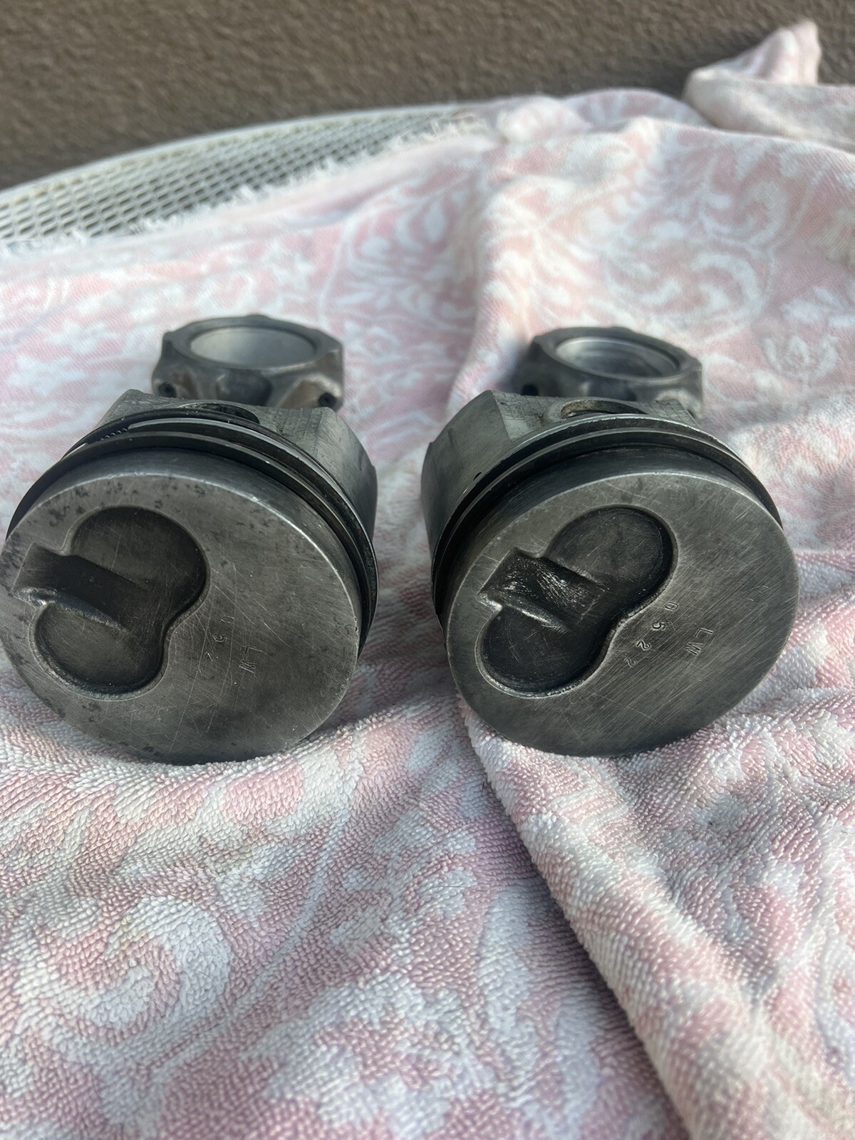 2 Engine Pistons And Connecting Rods For A Daedong 3b183Lwh