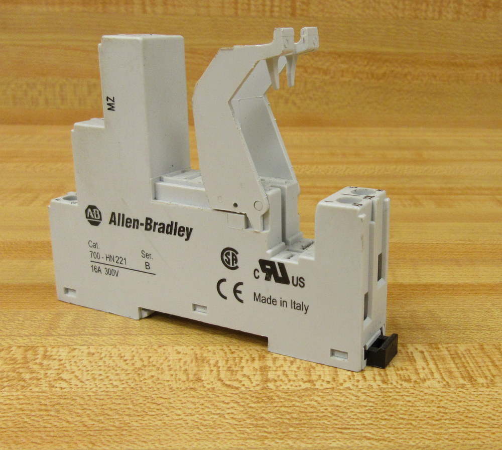 Allen Bradley 700-HN221 Relay Socket 700HN221 W/Lock