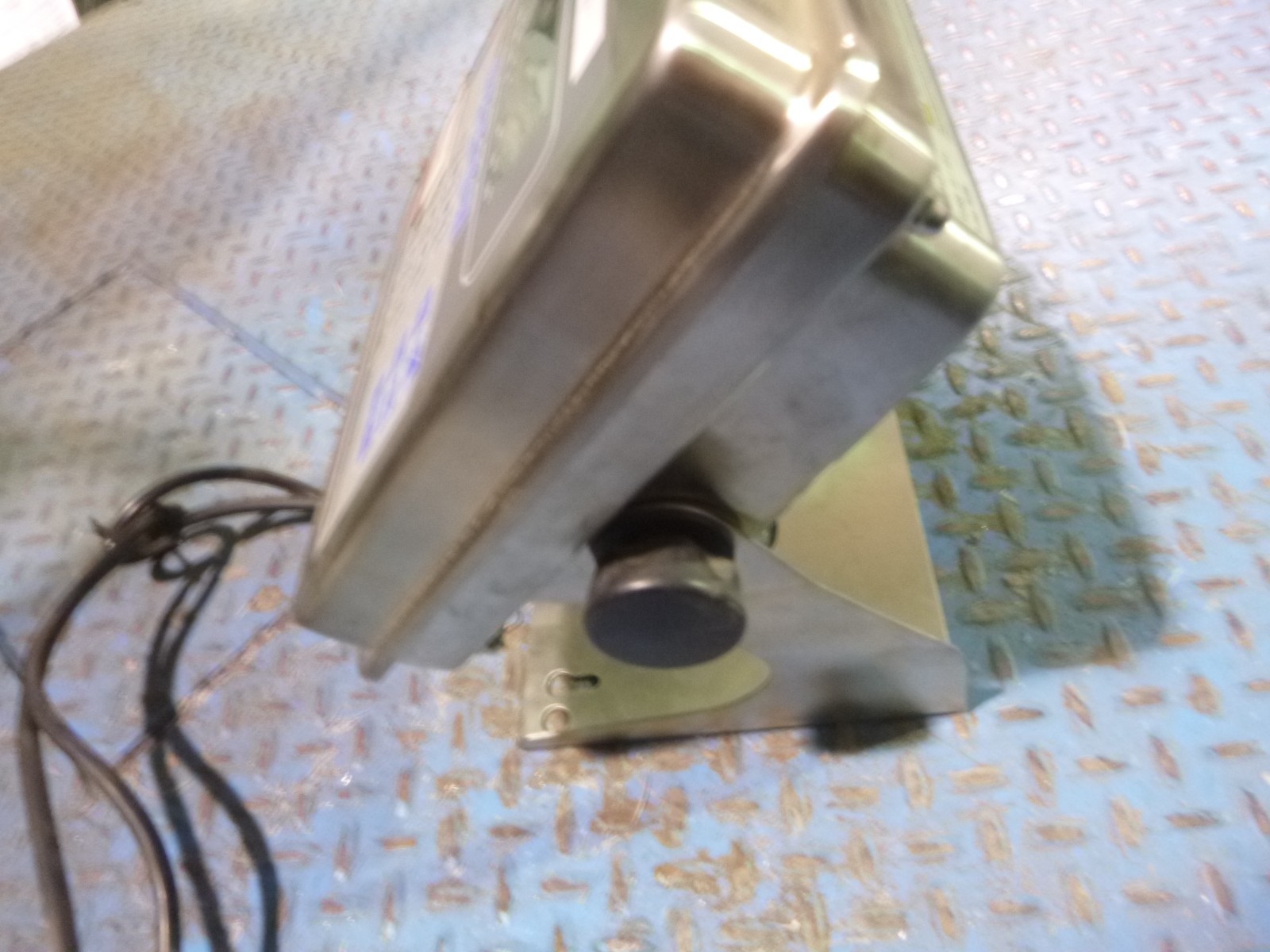 10,000 LB FLOOR SCALE LEGAL TRADE