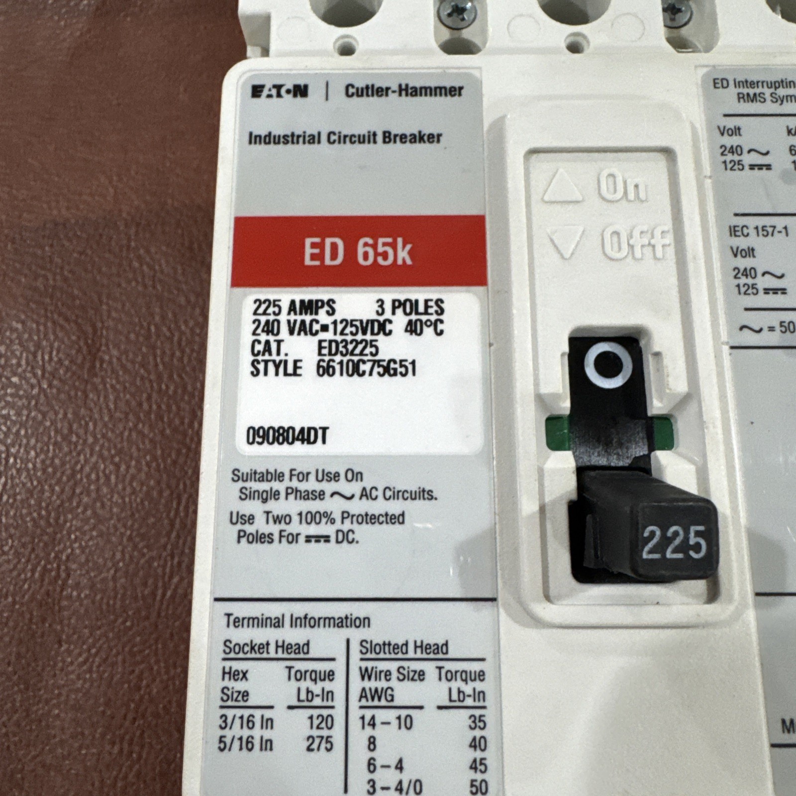 Eaton Cutler Hammer ED 65k ED3225 3 Pole 225 Amp Circuit Breaker 3P 225A 240VAC