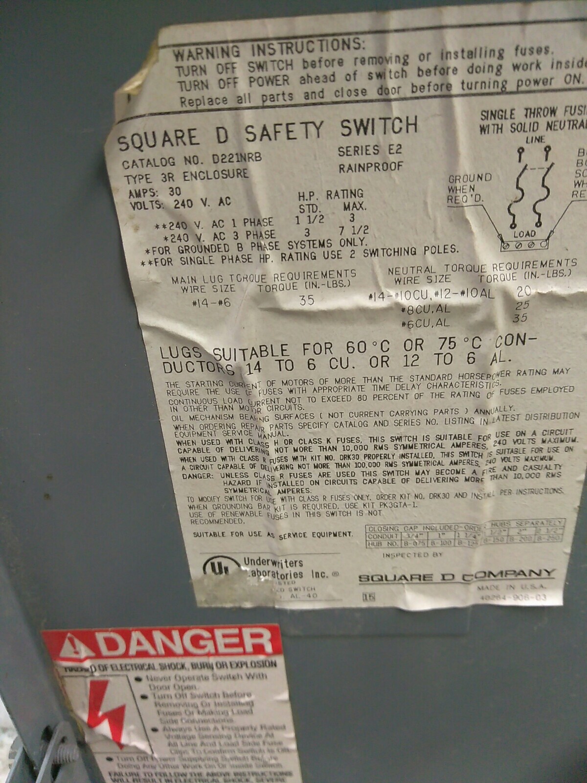 SQUARE D SAFETY Disconnect SWITCH D221NRB SER E2 3R ENCLOSURE NONFUSED 30A (B6D