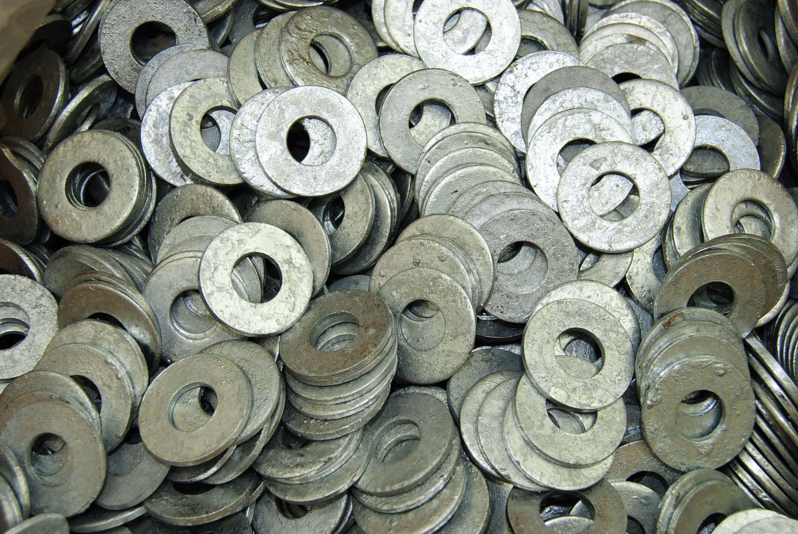 (500) 3/8″ USS Flat Washers – Hot Dip Galvanized
