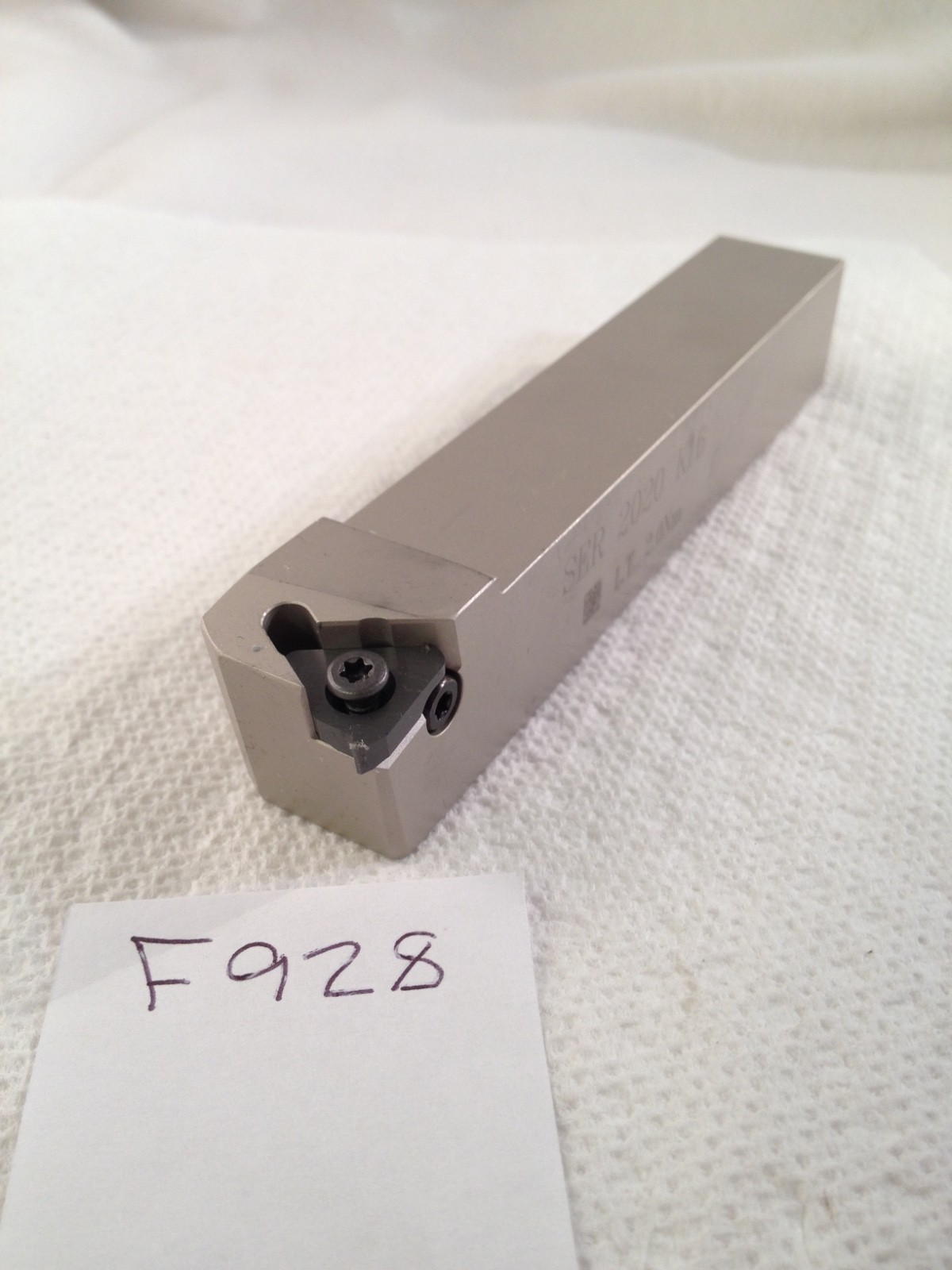 NEW ISCAR 20 MM SH THREADING TOOL HOLDER SER 2020 K16. 3800003. Israel. -f928-