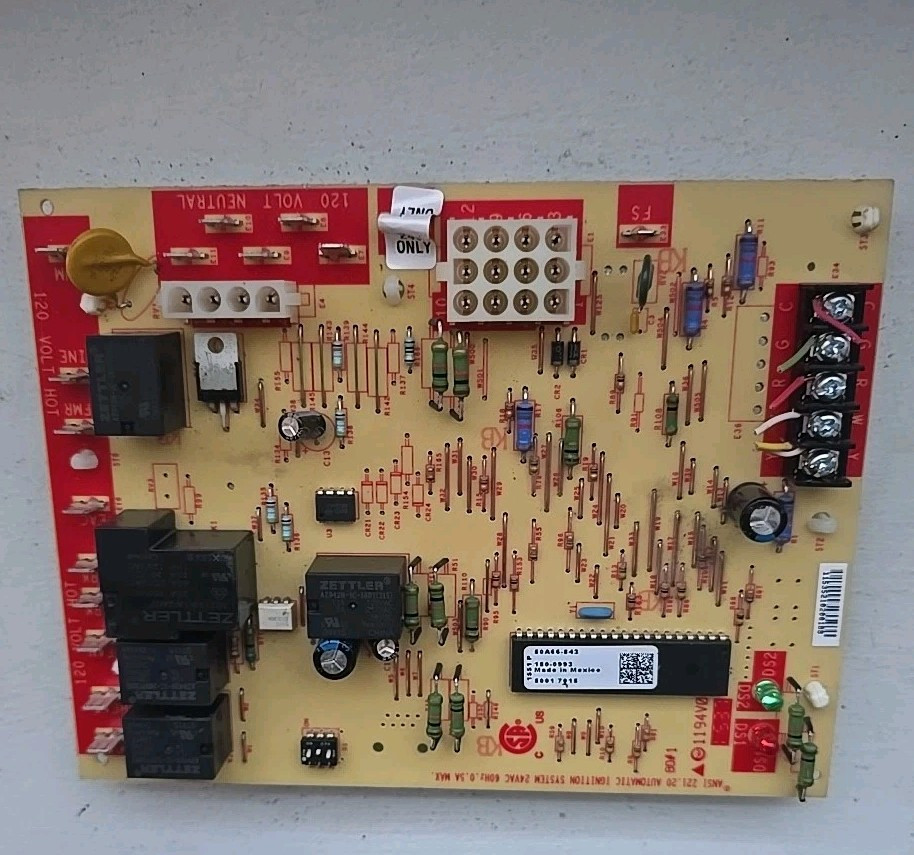 Furnace Control Board 50A66-843, 150-0993.. Num#157.