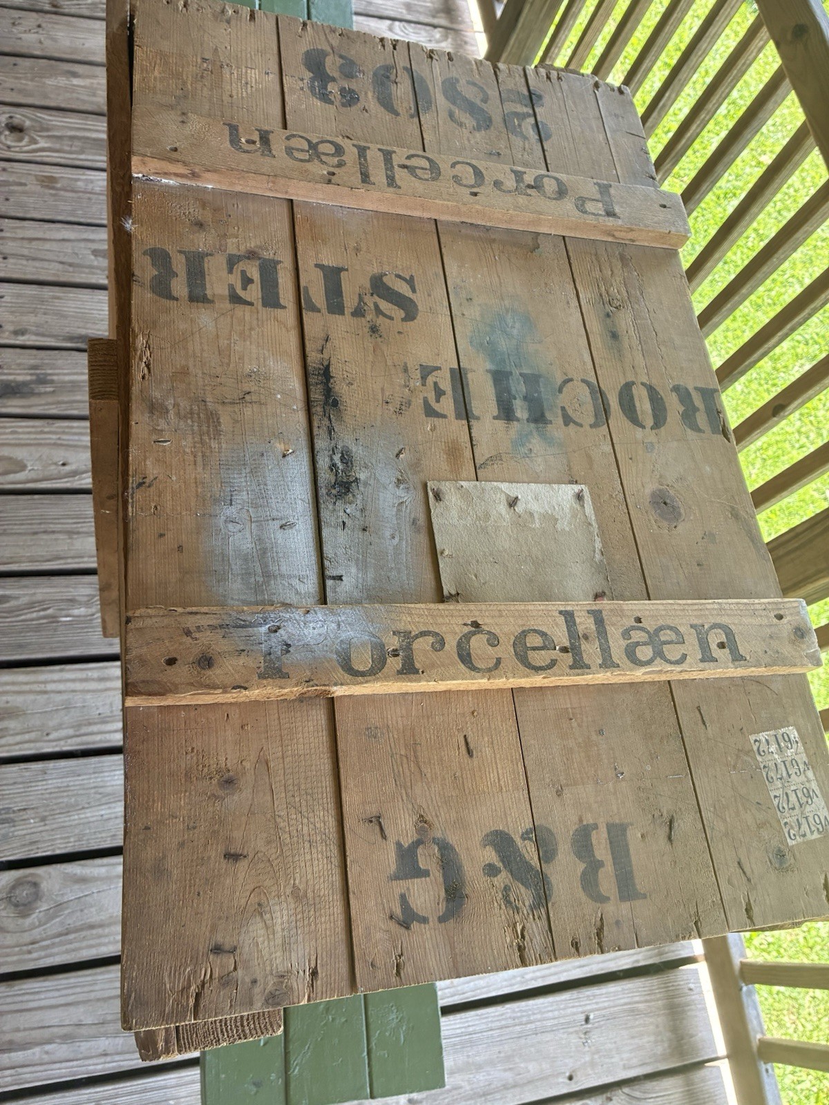 Vintage Porcelain Shipping Crate Stamped B&G In Great Condition 31”x20.5”x18.5”