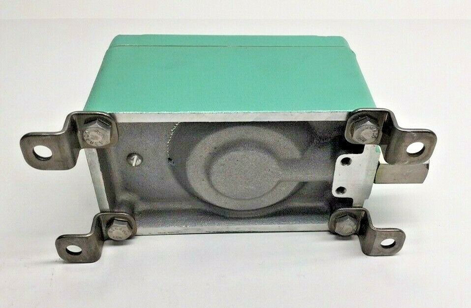 Solon 5PSW2B2 Pressure Switch 0-3000psi 7000psi max 15A 125/250/480VAC Nema 4