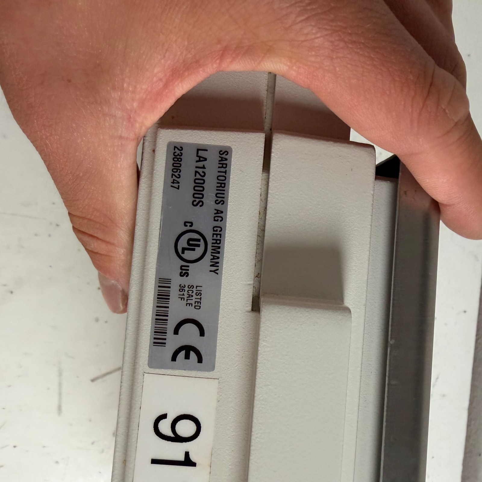 Sartorius LA12000S Beige Professional High-Capacity Top-Loading Precision Scale