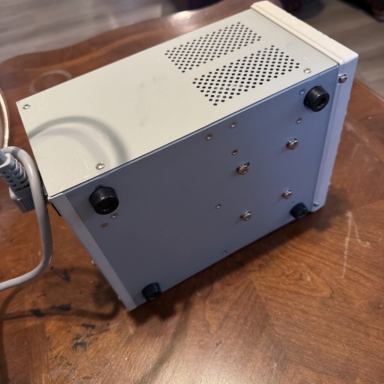 GW Instek GPD-3303S 3-Channel Programmable Linear DC Power Supply 195W