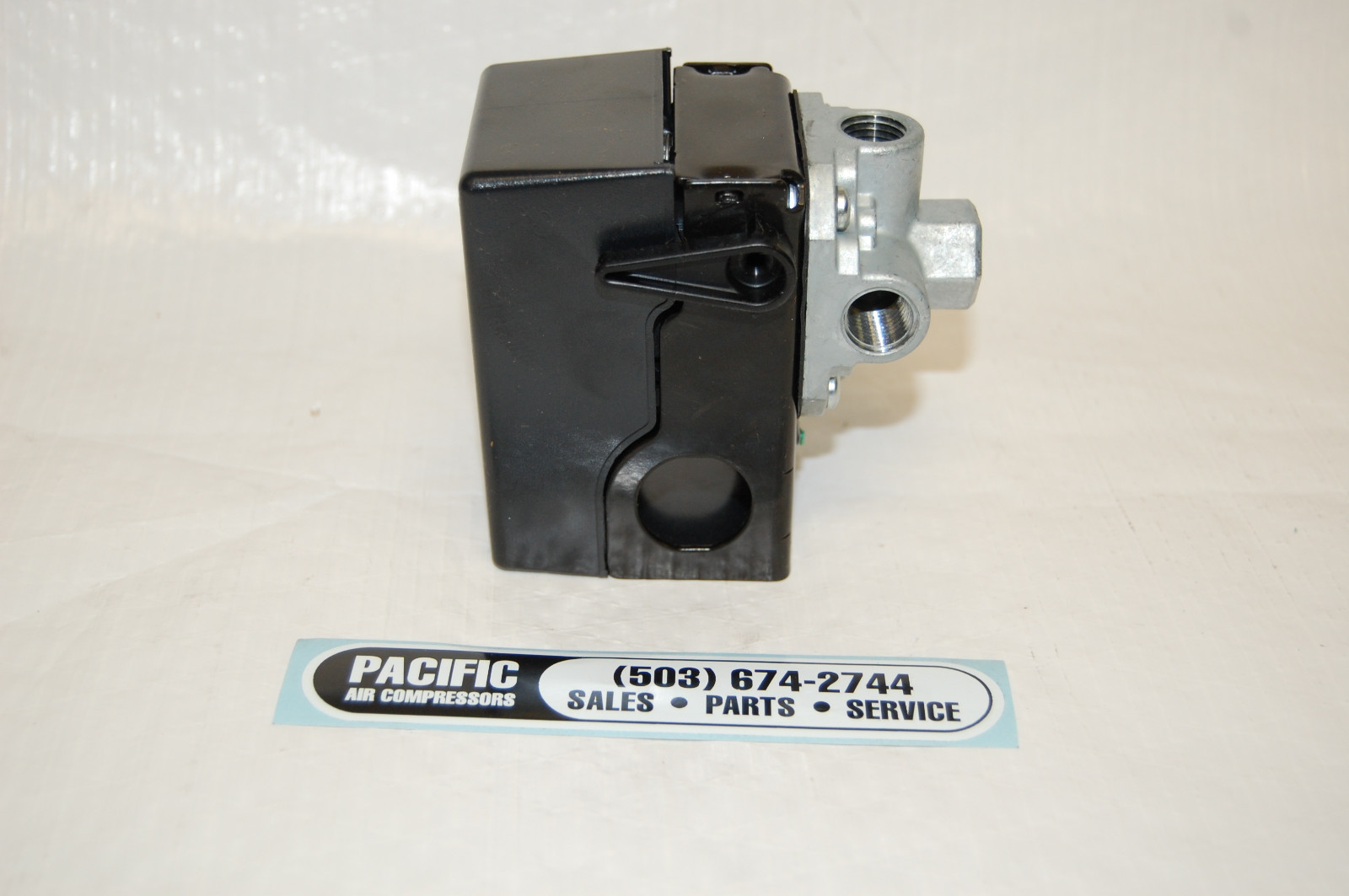 CAMPBELL HAUSFELD CW207576AV PRESSURE SWITCH W/ UNLOADER VALVE & LEVER