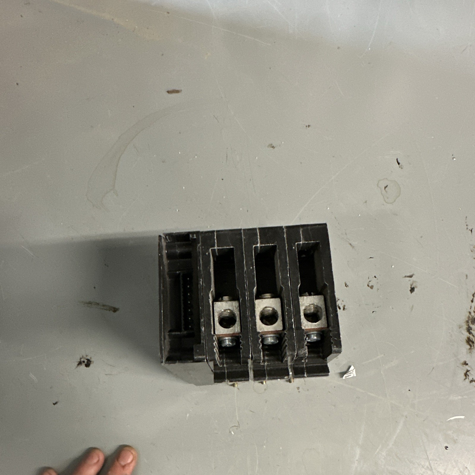 Square D Schneider Electric 100 Amp 3 Pole Breaker Max 480Y/277V